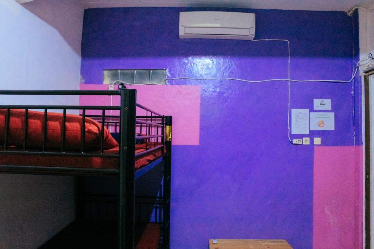 Simplycity Hostel Syariah Bandung Exterior photo